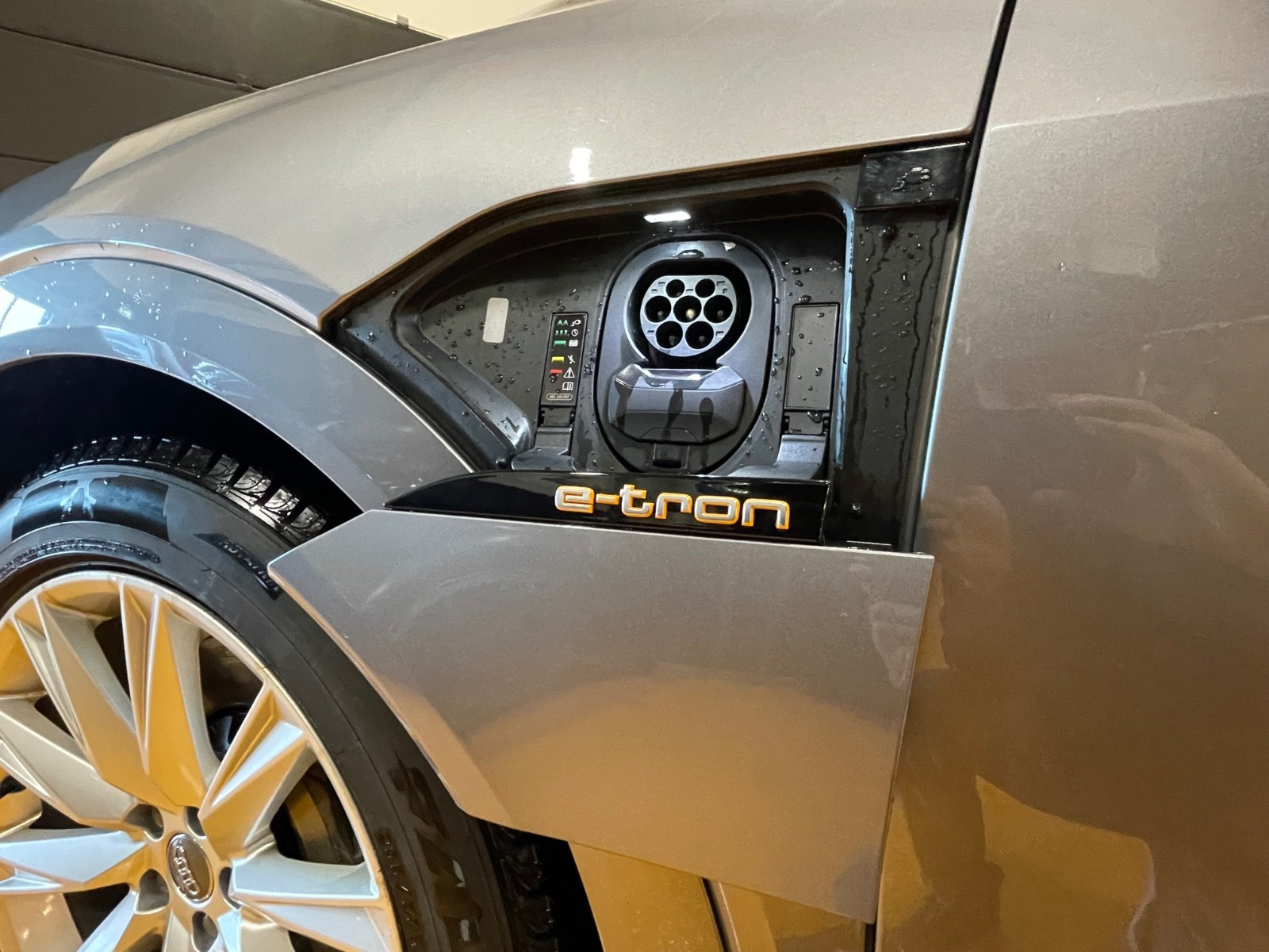 Audi e-tron