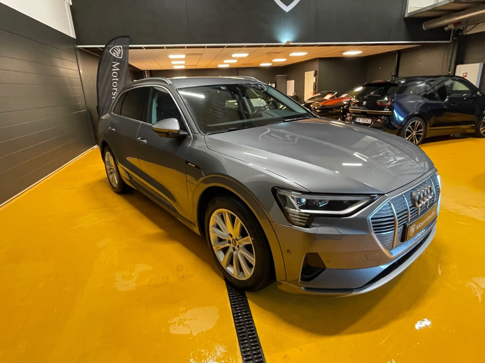 Audi e-tron