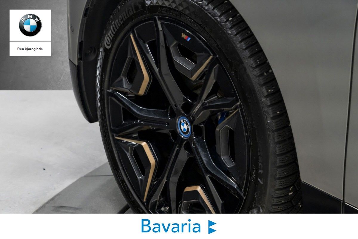BMW iX xDrive 40