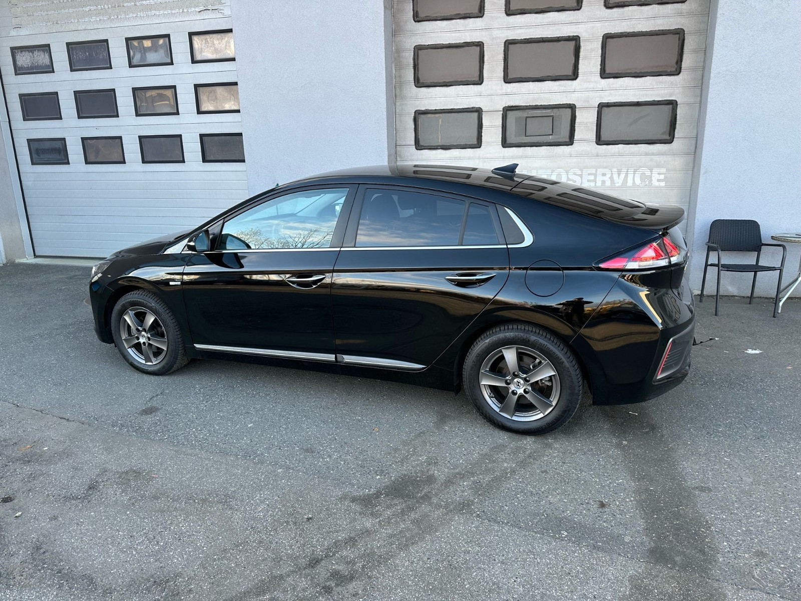 Hyundai IONIQ