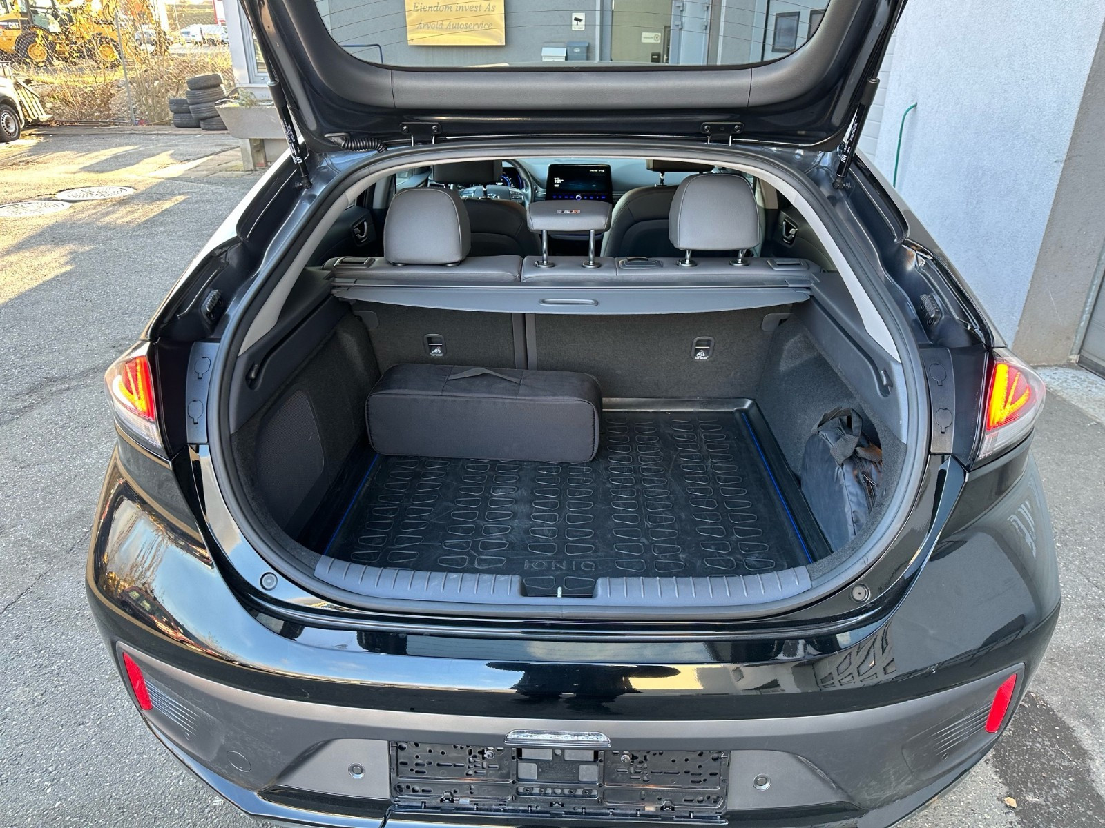 Hyundai IONIQ