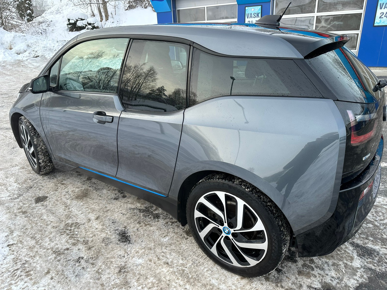 BMW i3
