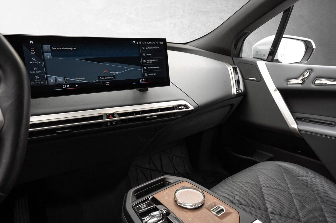 BMW iX xDrive 50