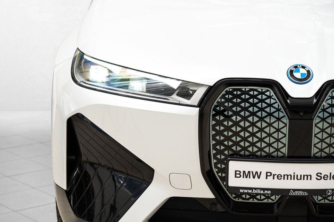 BMW iX xDrive 50