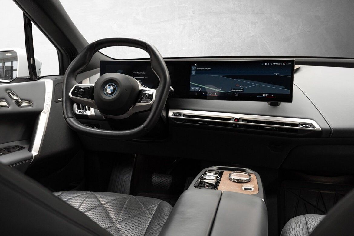 BMW iX xDrive 50