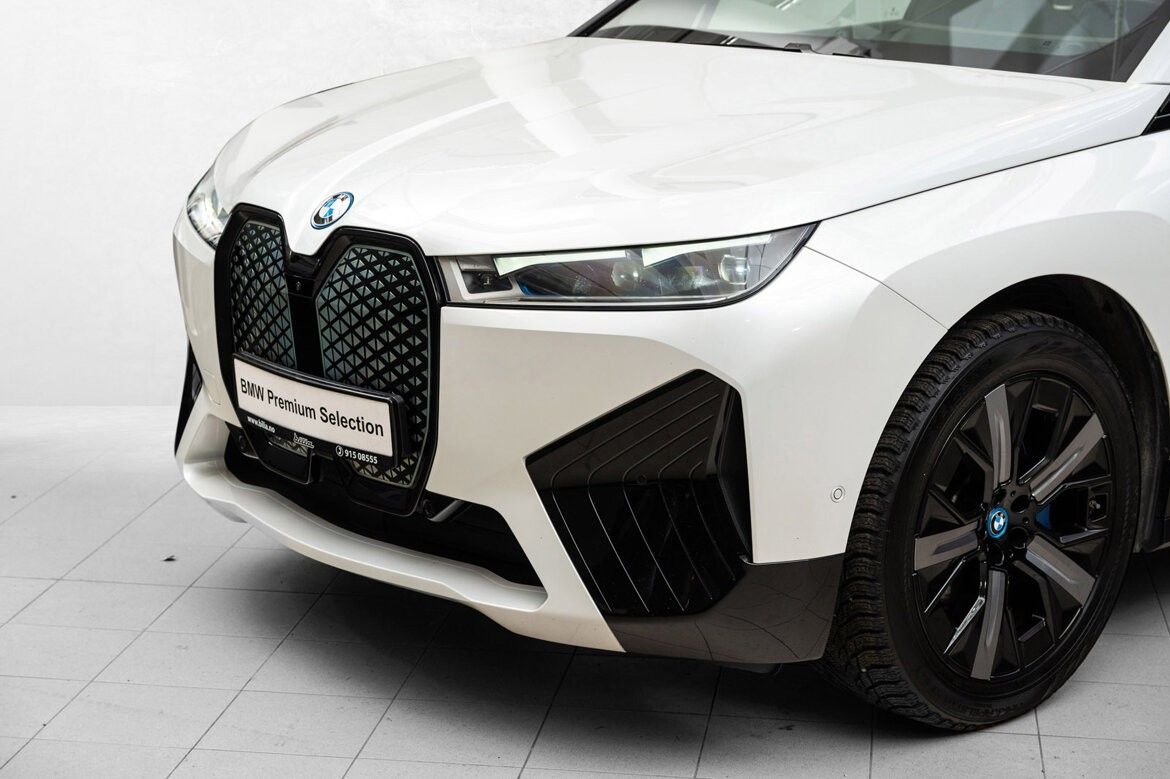 BMW iX xDrive 50