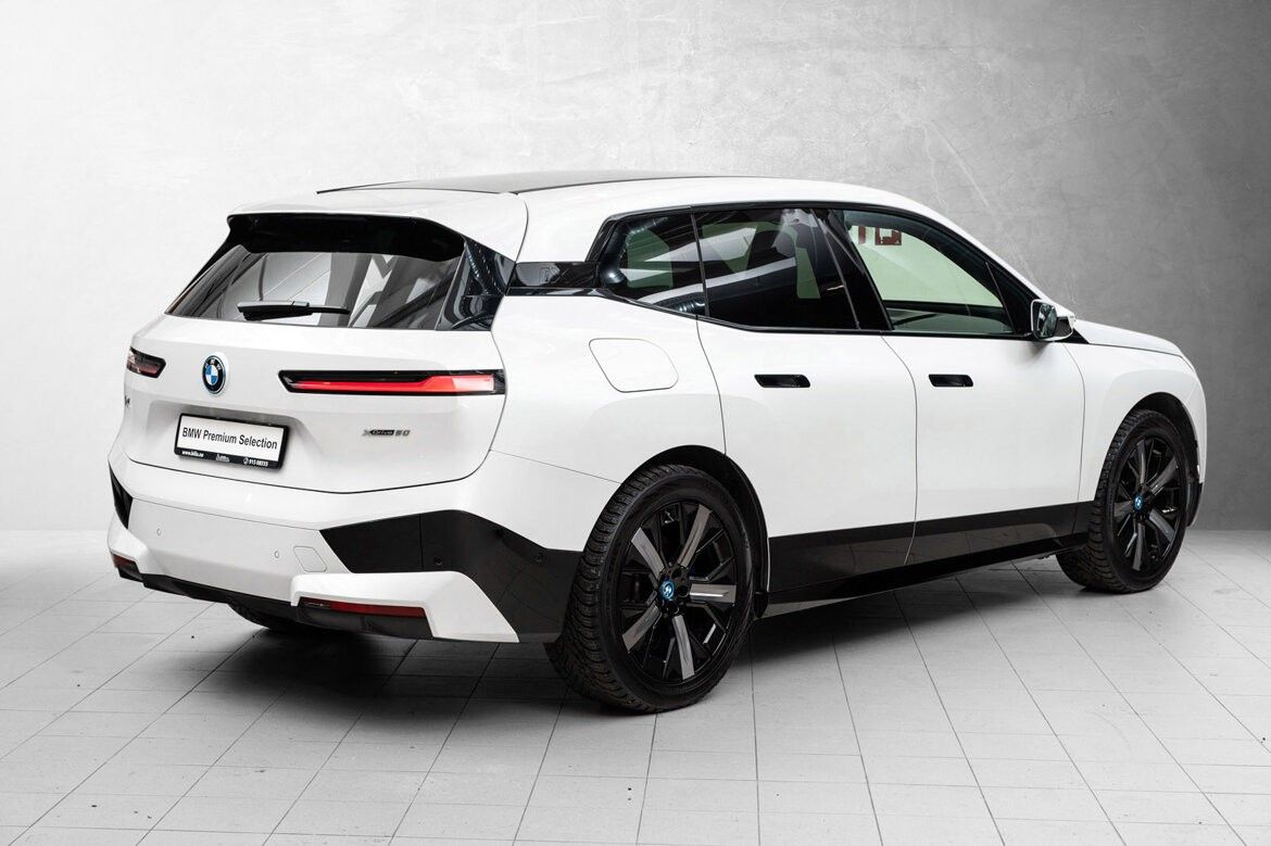 BMW iX xDrive 50