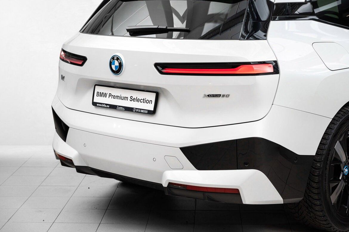 BMW iX xDrive 50