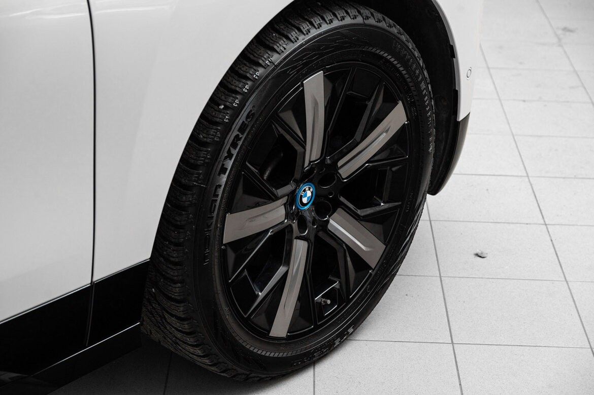 BMW iX xDrive 50