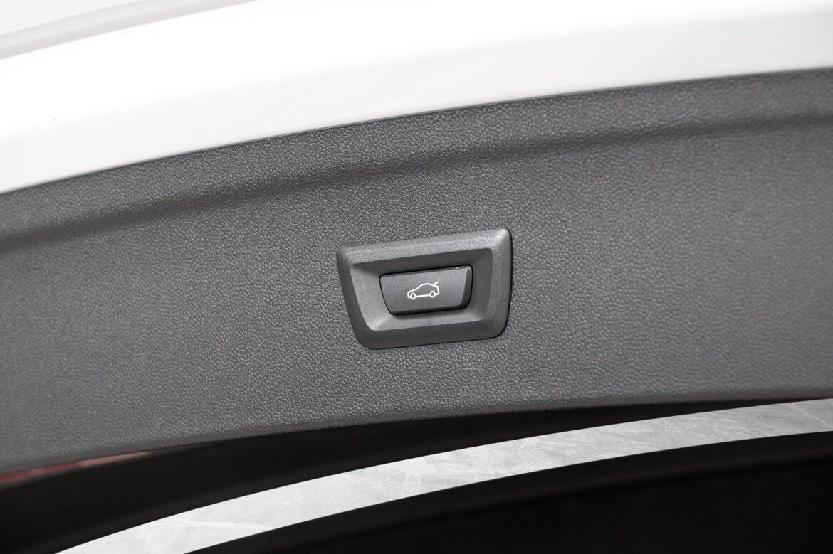 BMW iX xDrive 50