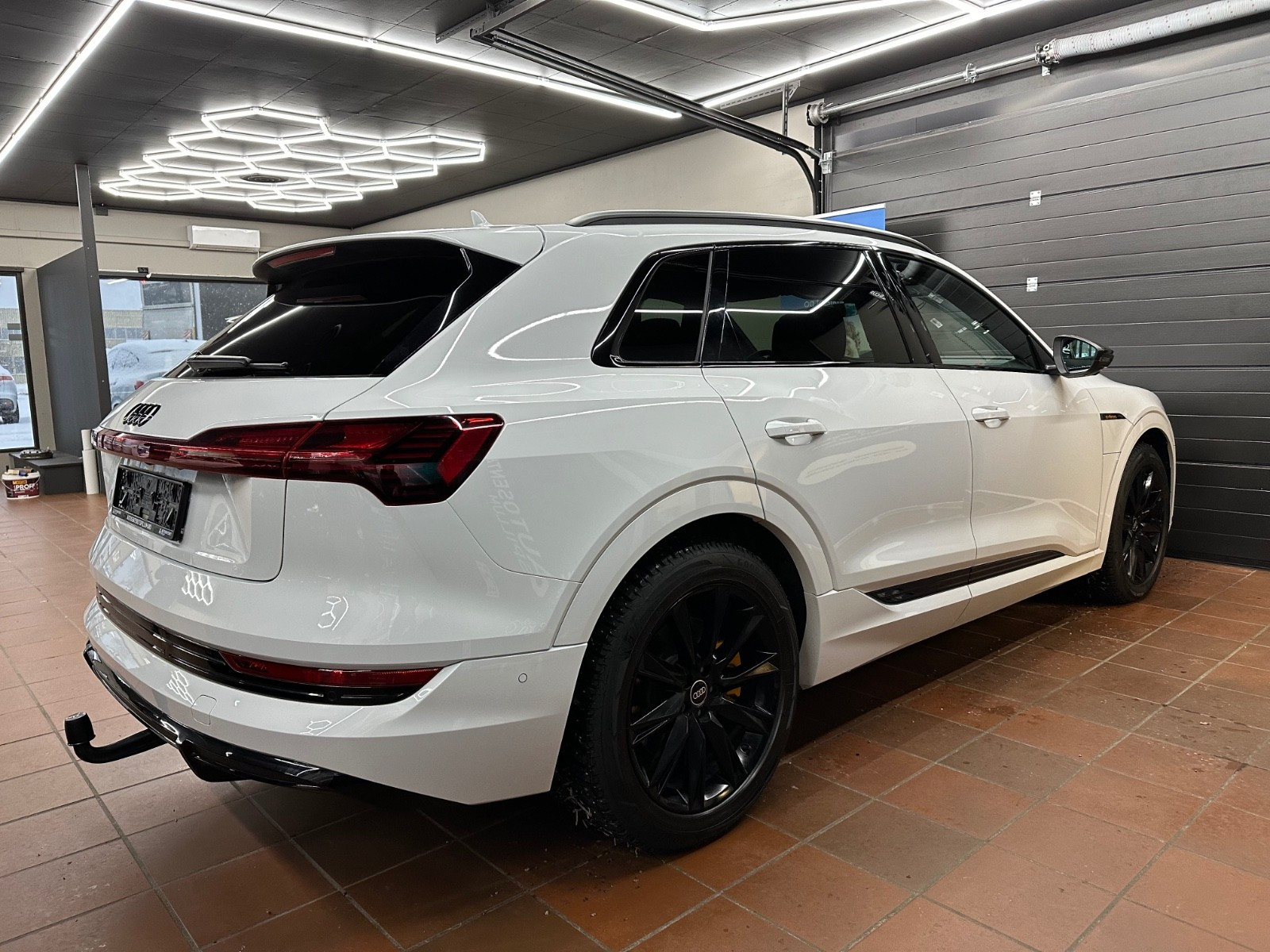 Audi e-tron
