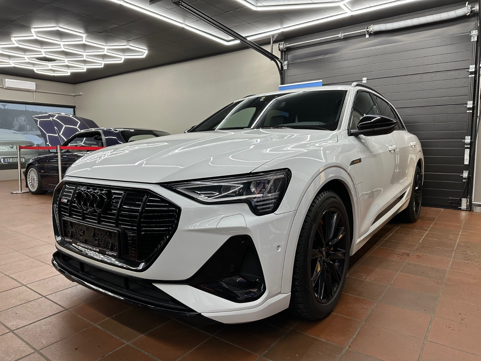 Audi e-tron
