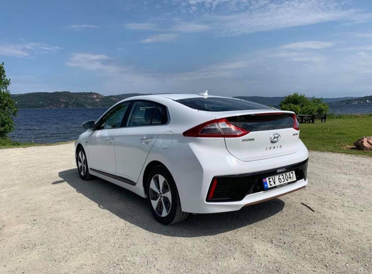 Hyundai IONIQ