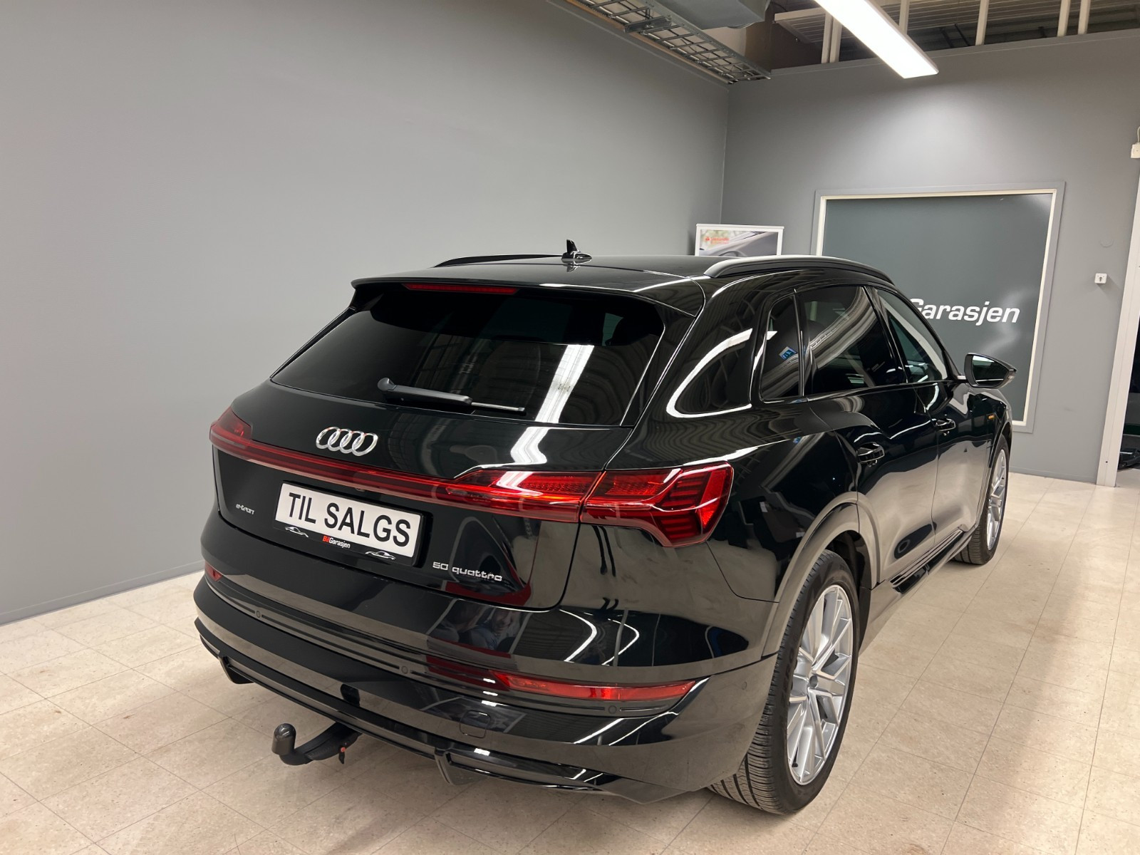 Audi e-tron
