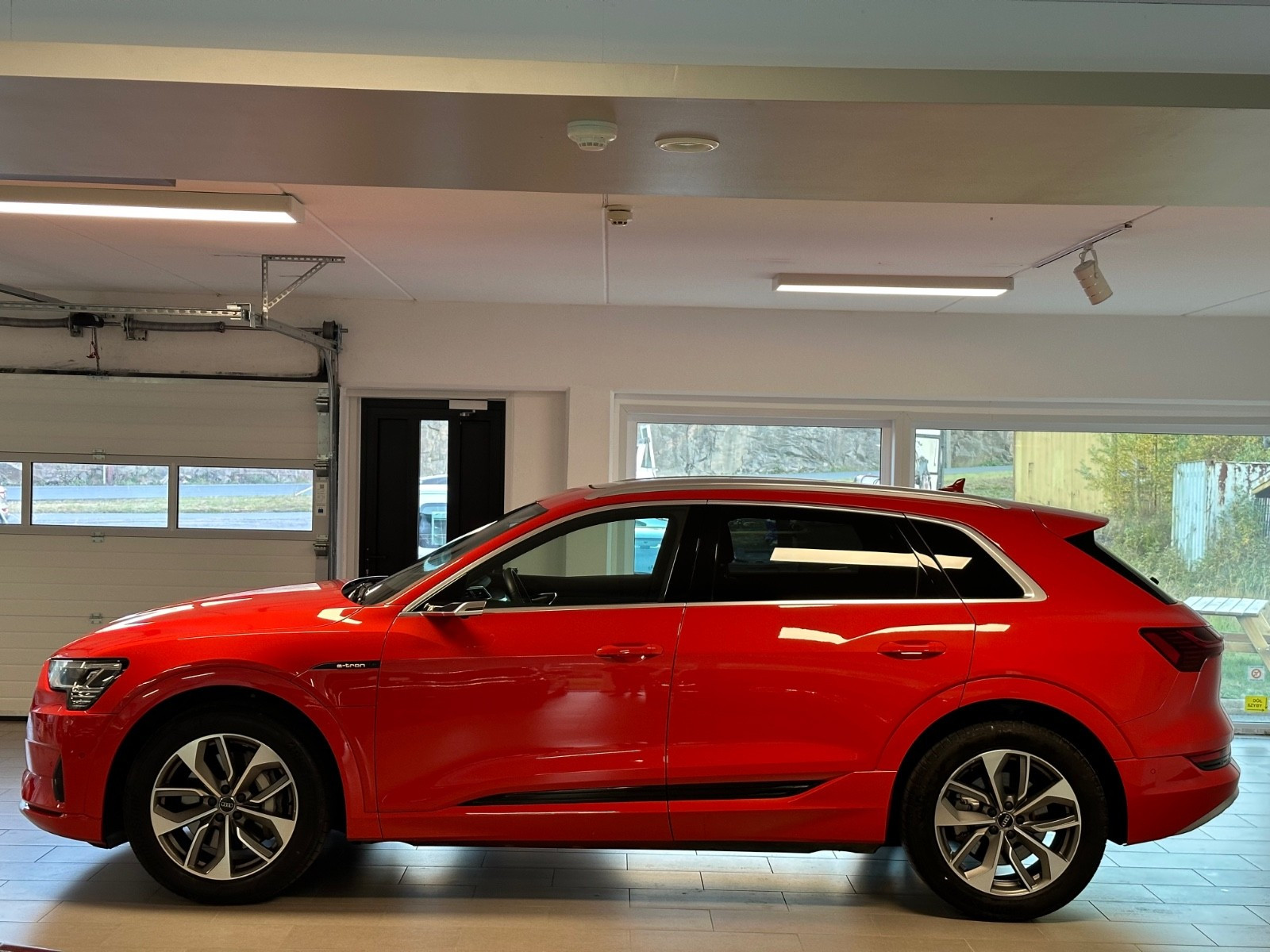 Audi e-tron
