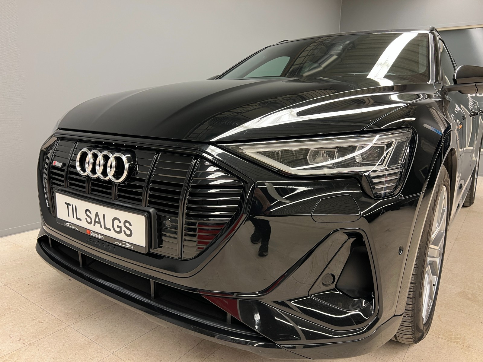 Audi e-tron