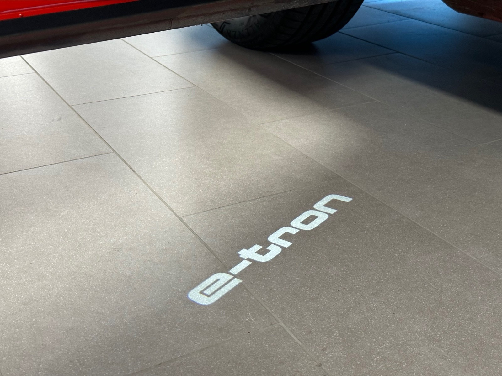 Audi e-tron