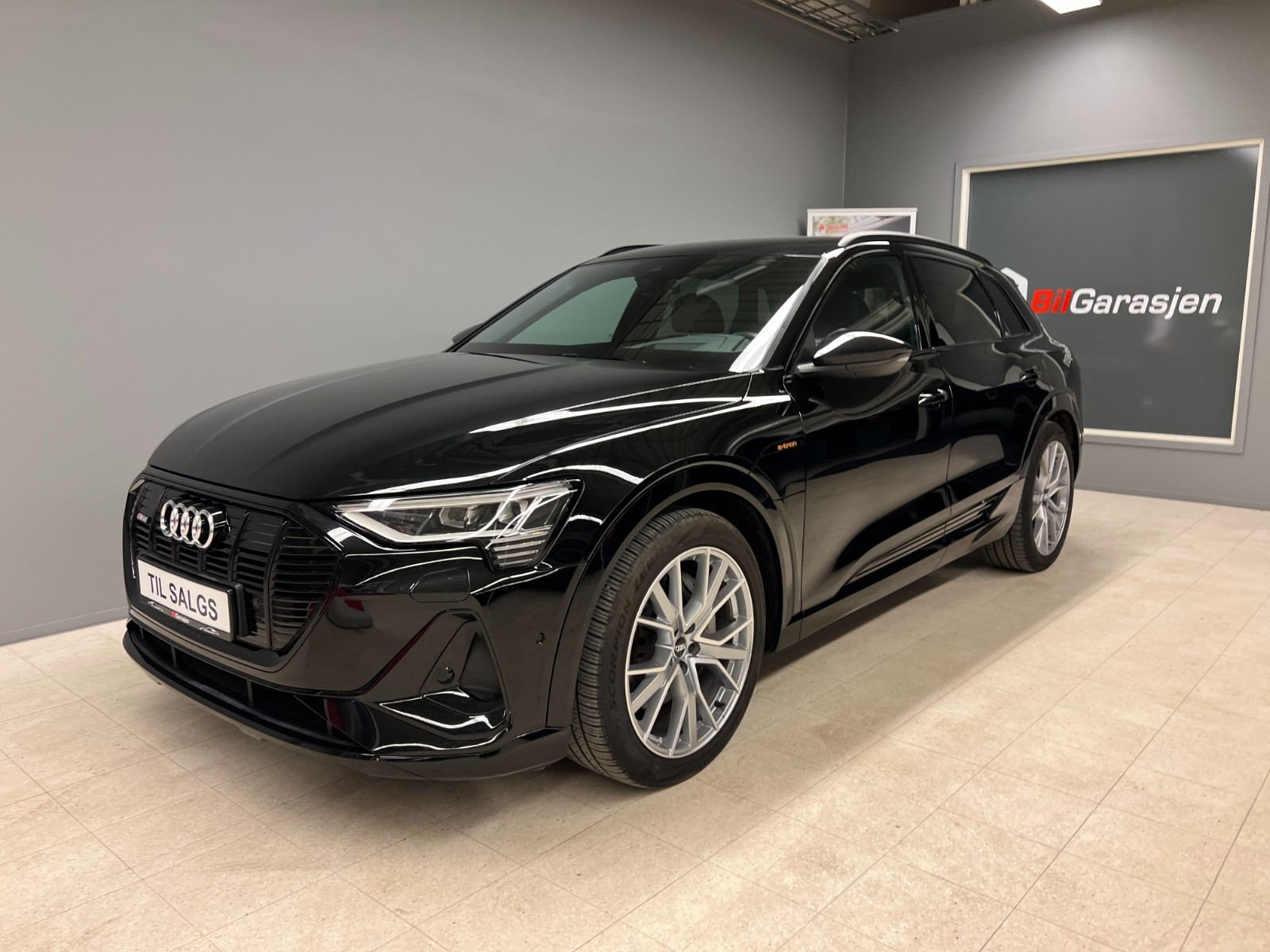 Audi e-tron