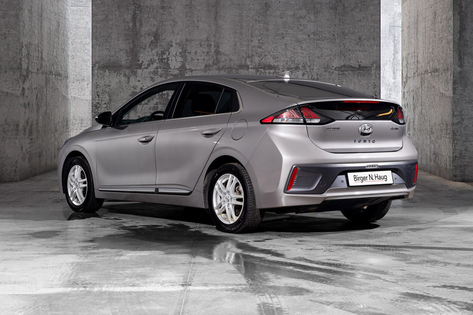 Hyundai IONIQ