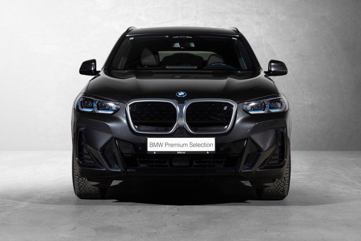 BMW iX3