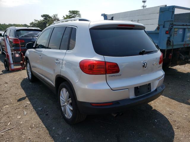 Volkswagen Tiguan S 2012