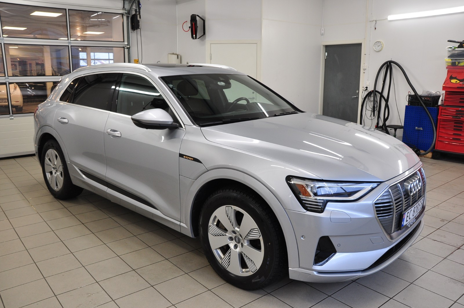 Audi e-tron