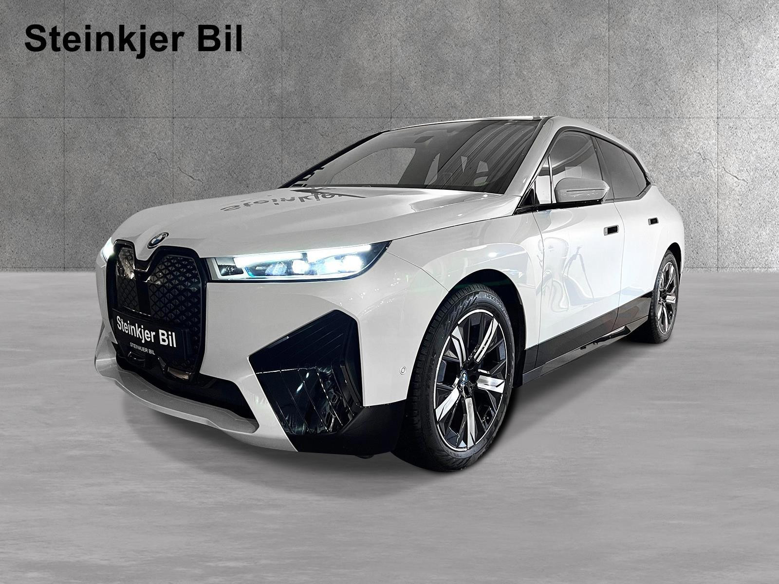 BMW iX xDrive 50