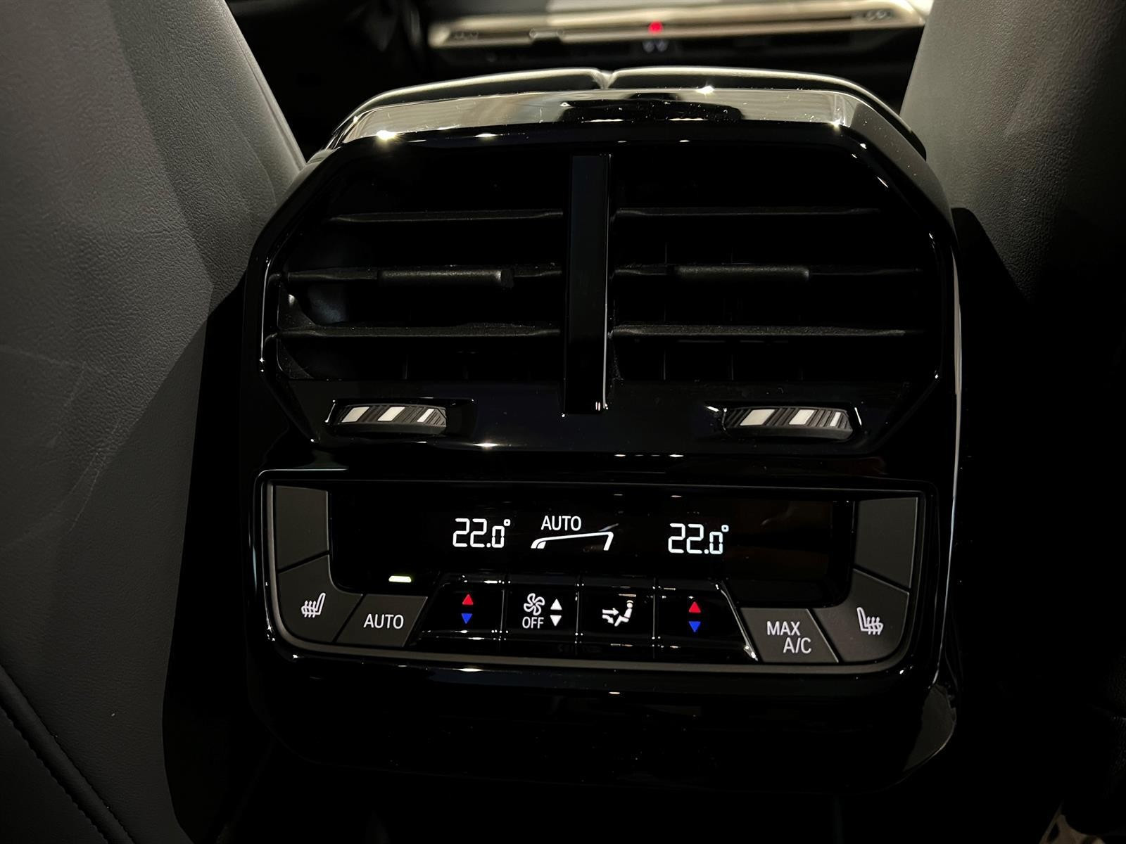 BMW iX xDrive 50