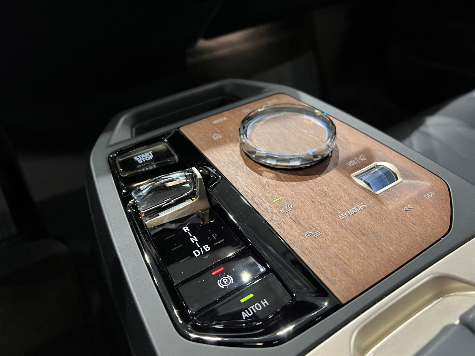 BMW iX xDrive 50