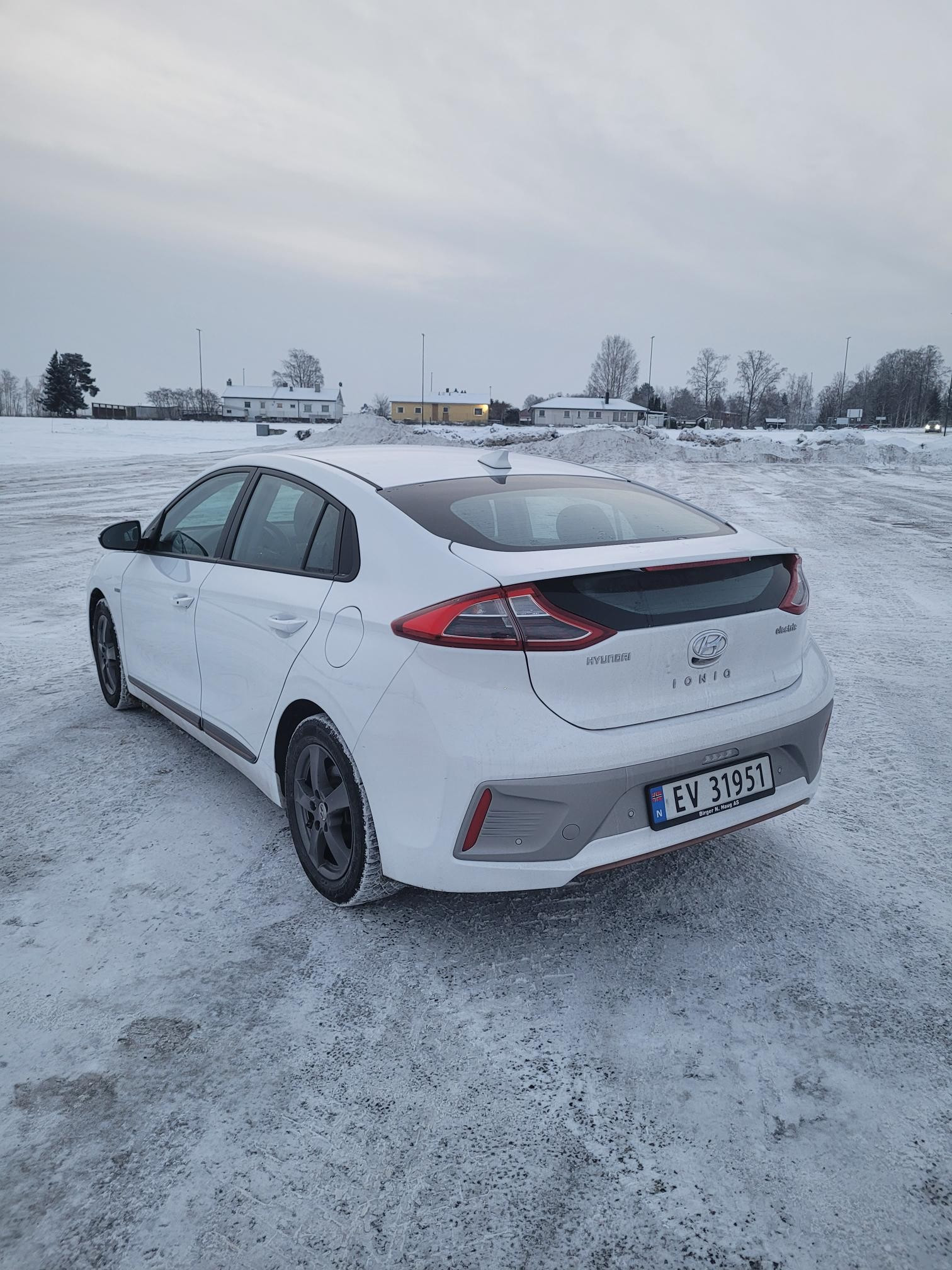 Hyundai IONIQ