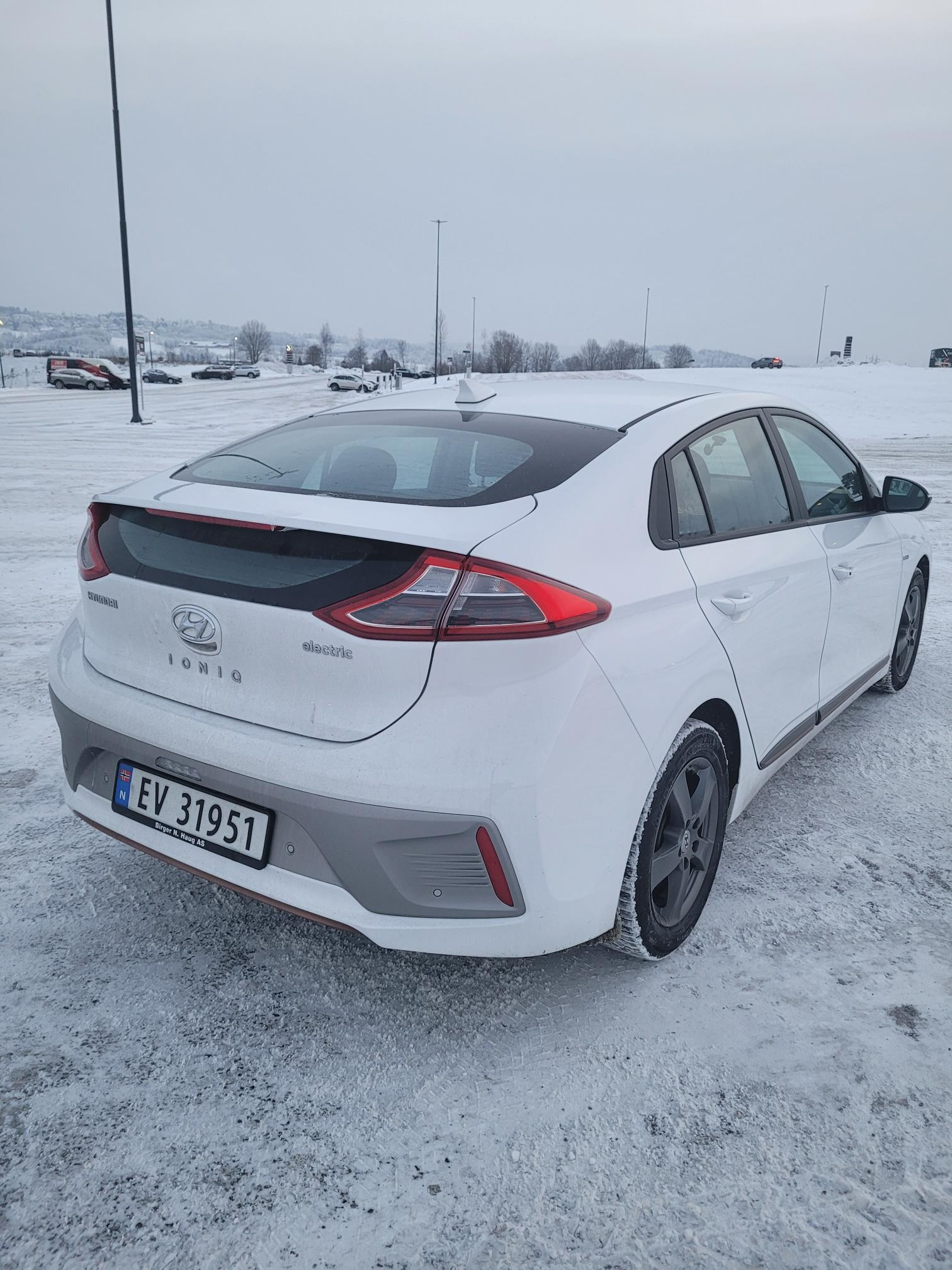 Hyundai IONIQ