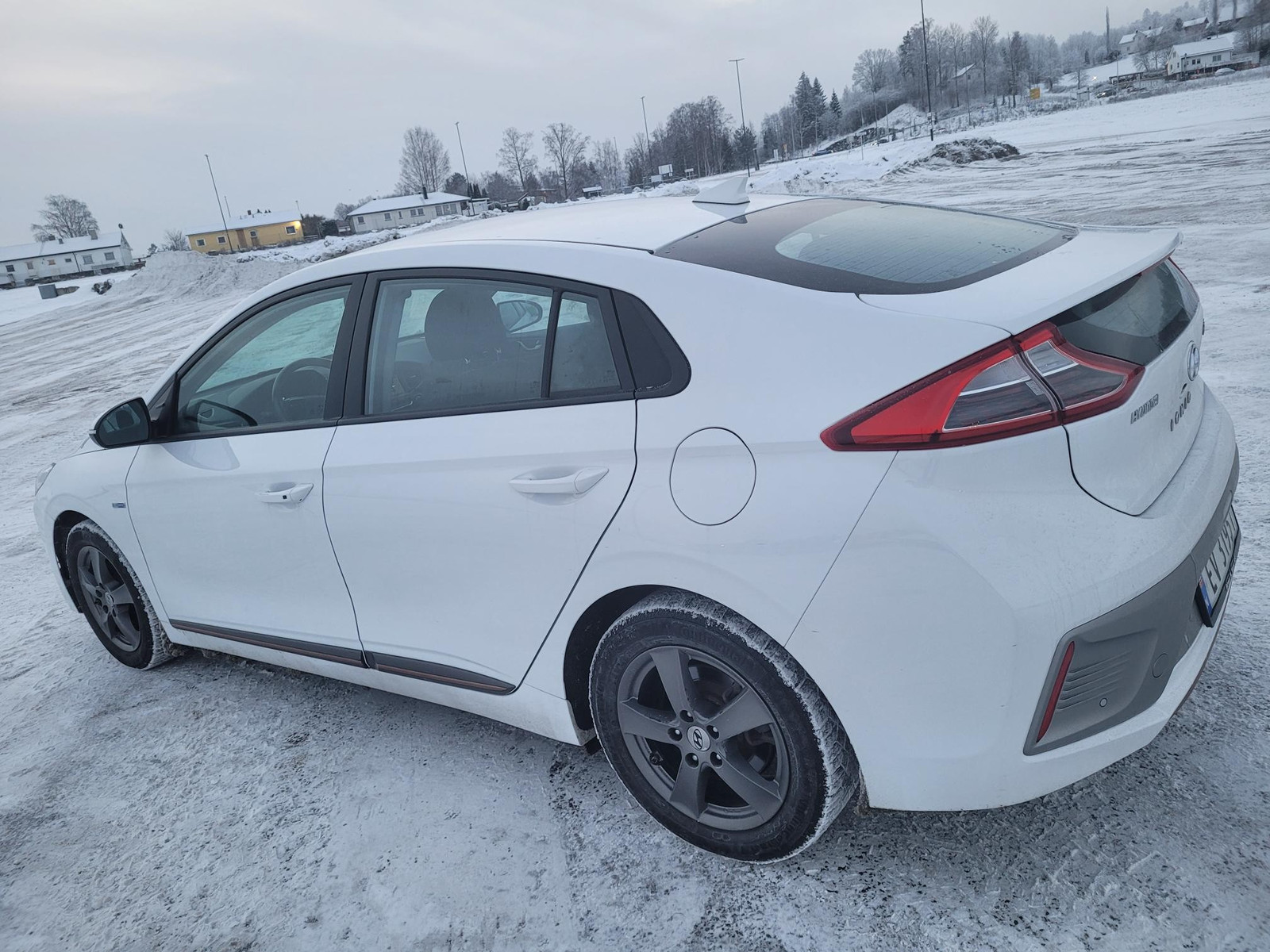 Hyundai IONIQ