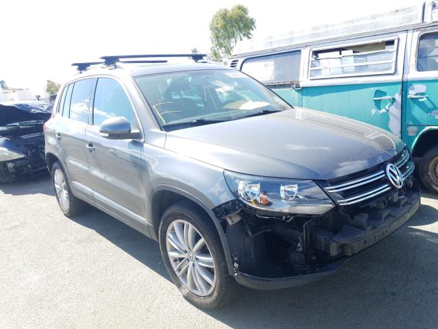 Volkswagen Tiguan S 2015