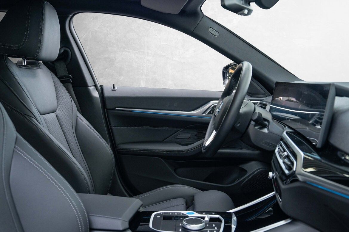 BMW i4