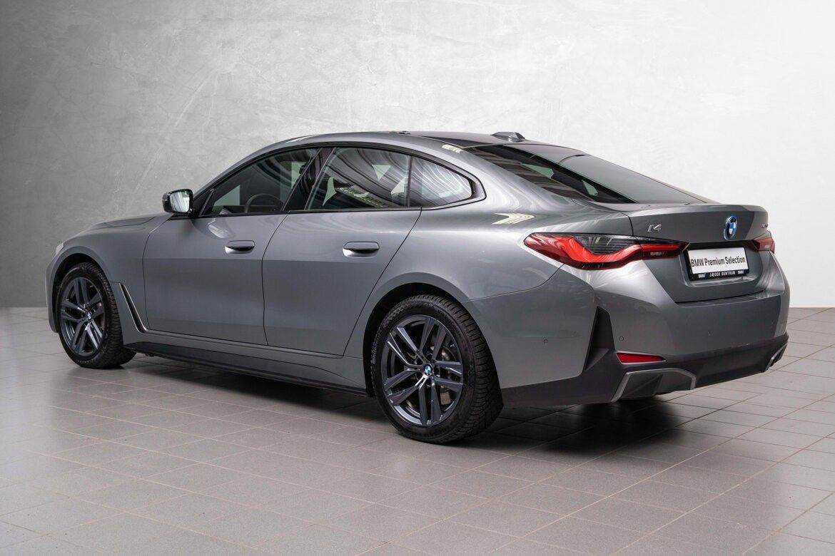 BMW i4