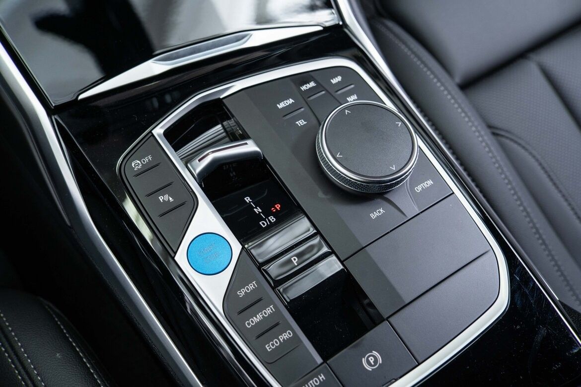 BMW i4