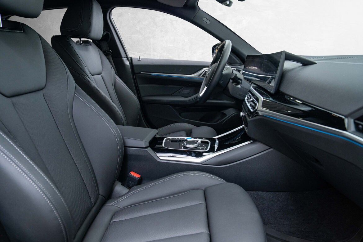 BMW i4