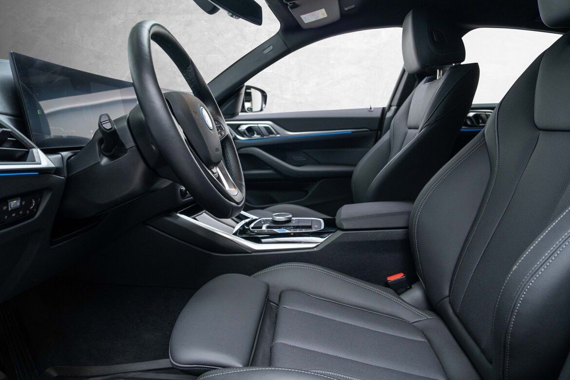 BMW i4