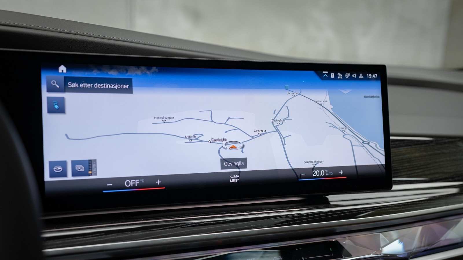 BMW i7
