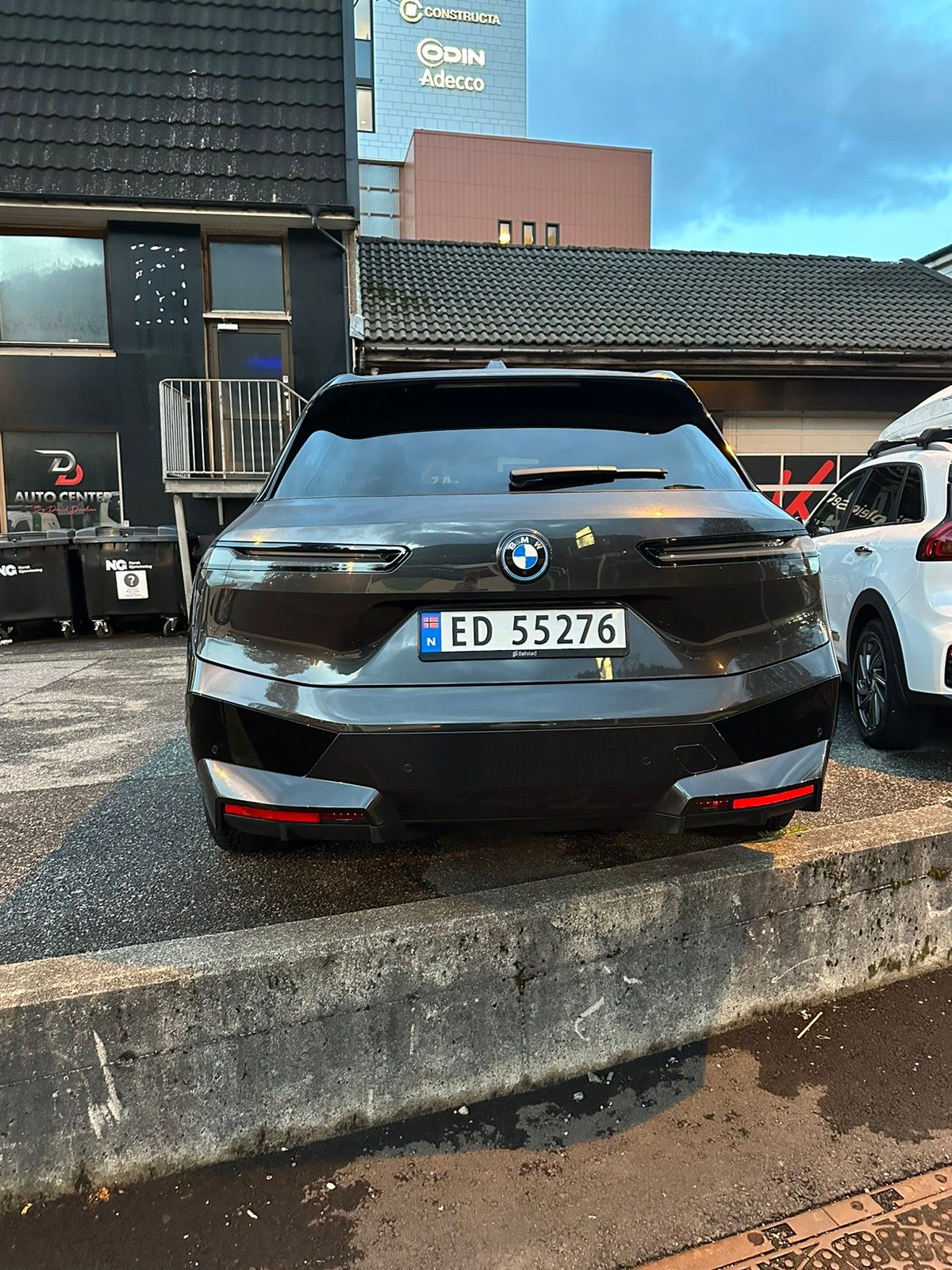 BMW iX xDrive 40