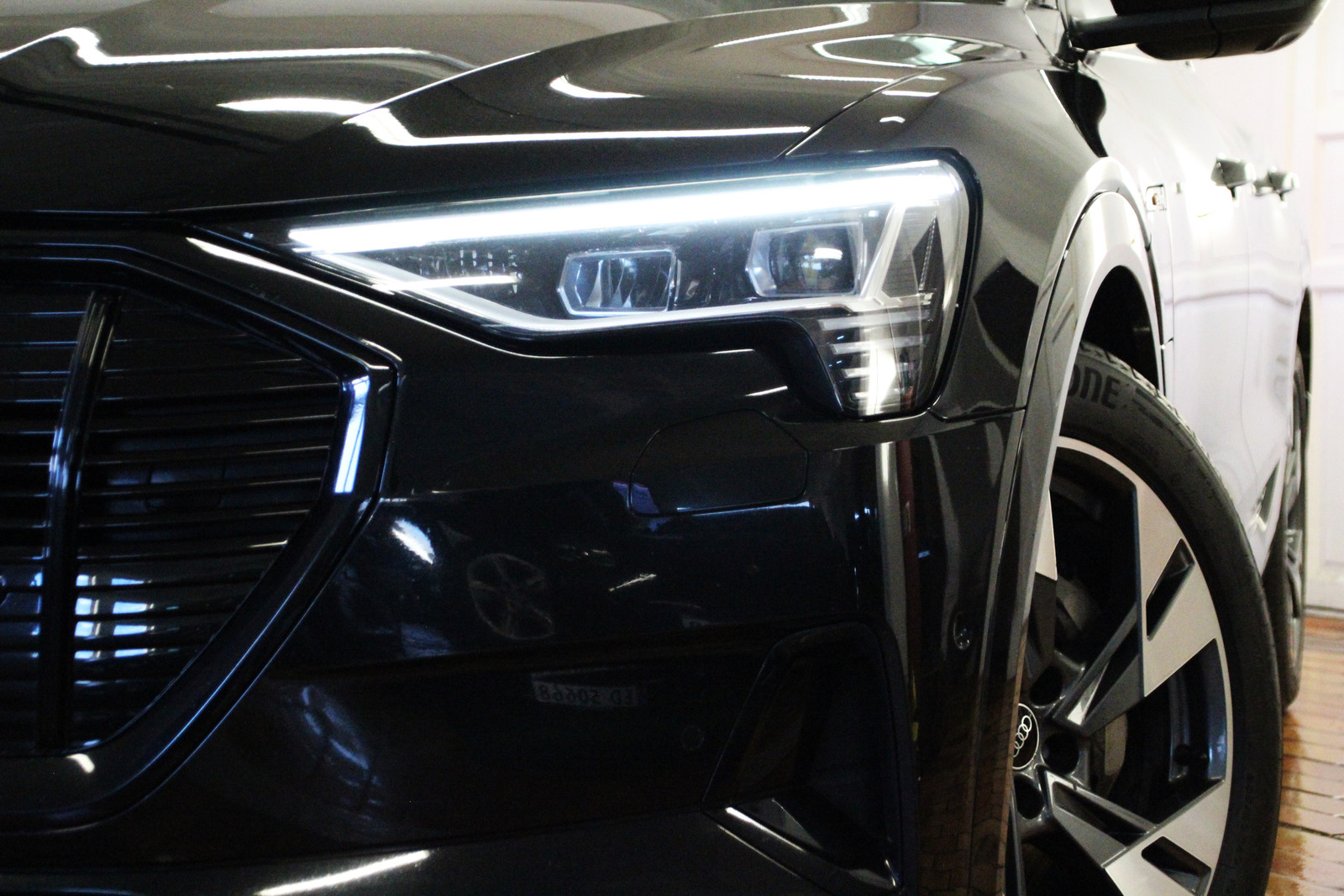 Audi e-tron