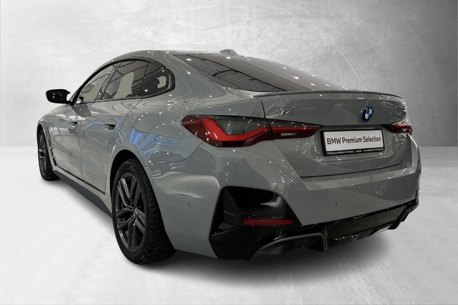 BMW i4 M50
