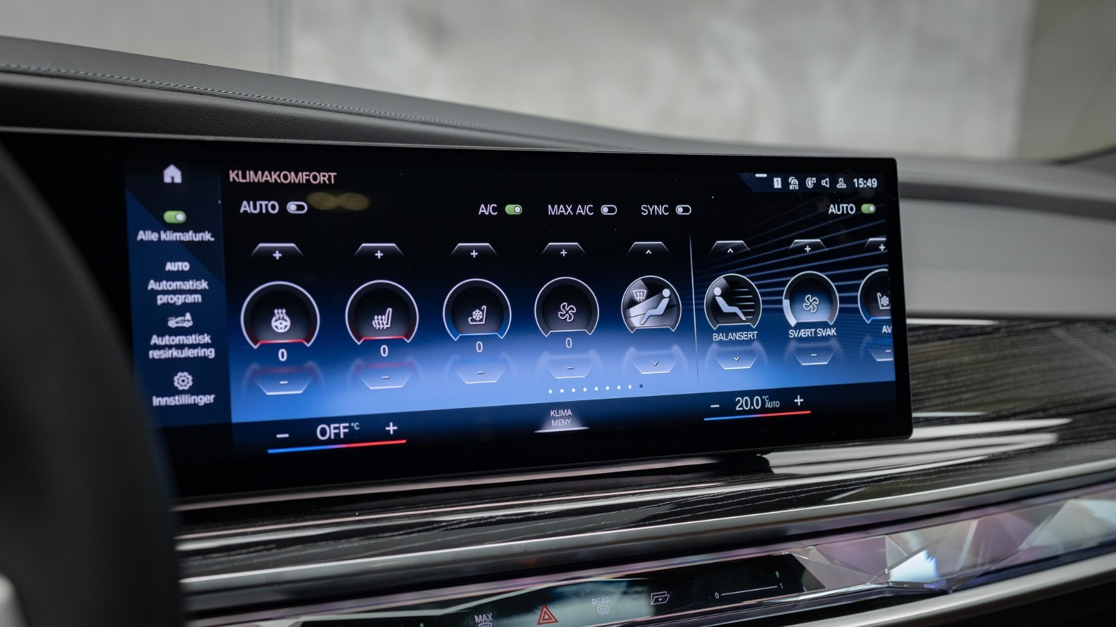 BMW i7