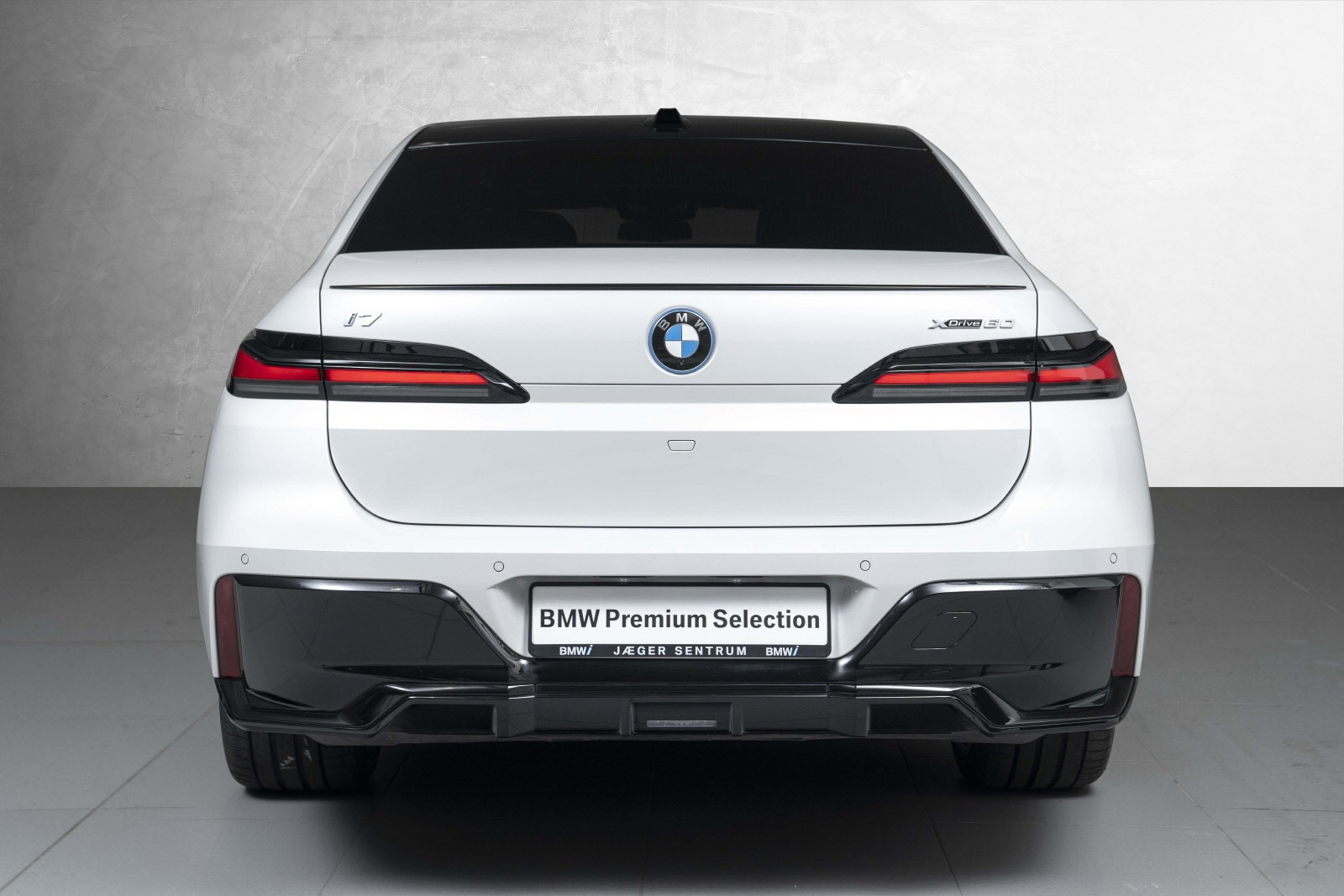 BMW i7