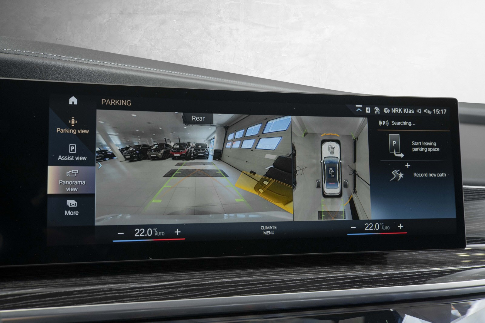 BMW i7
