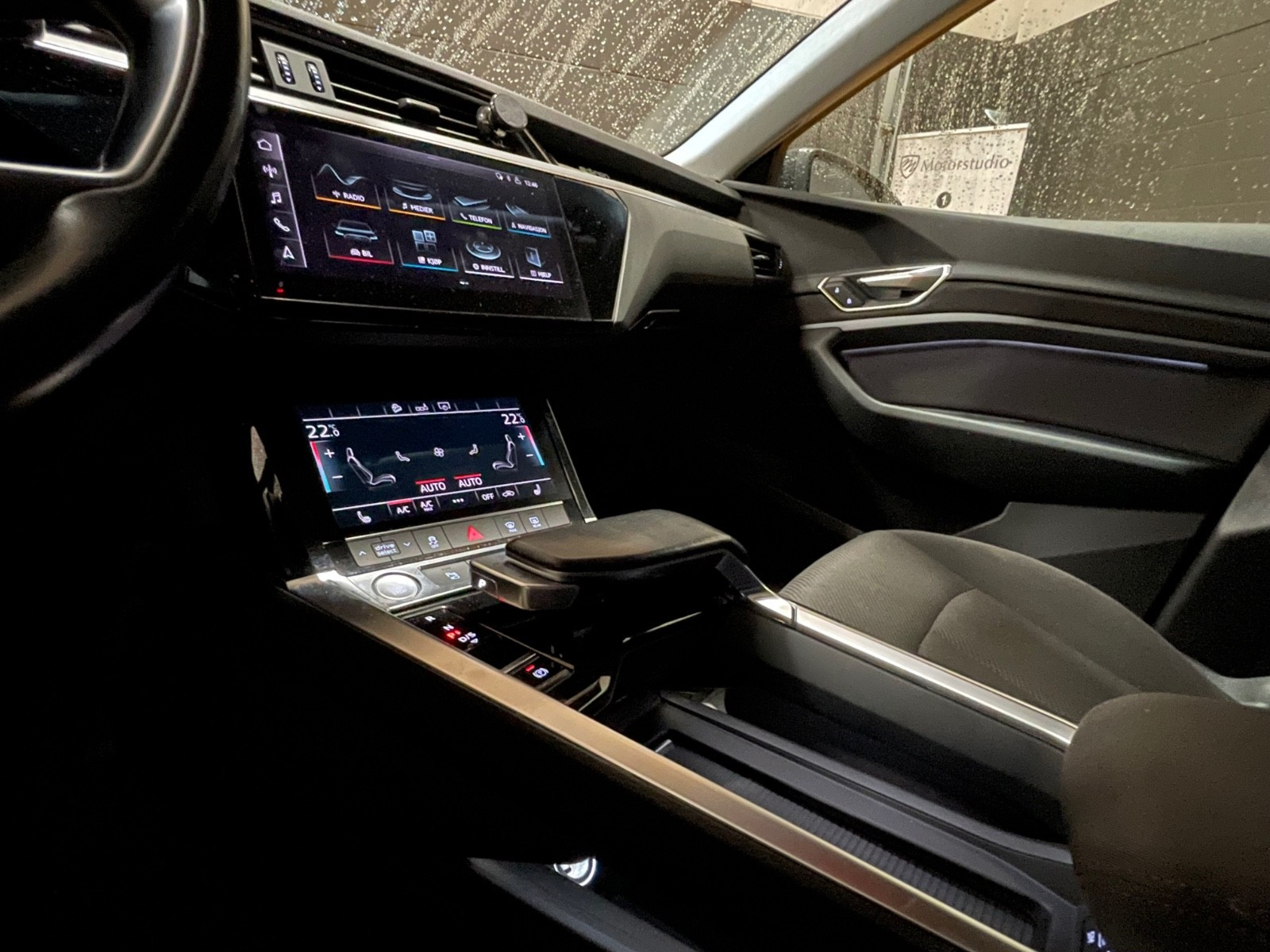 Audi e-tron