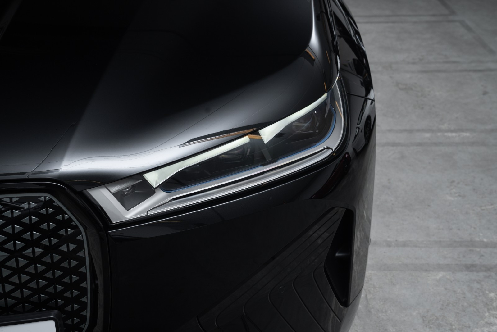BMW iX xDrive 40