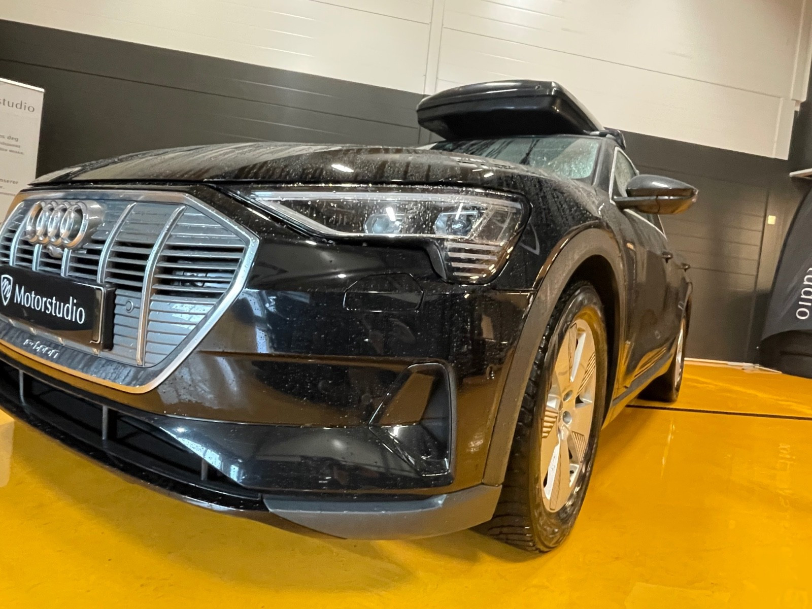 Audi e-tron
