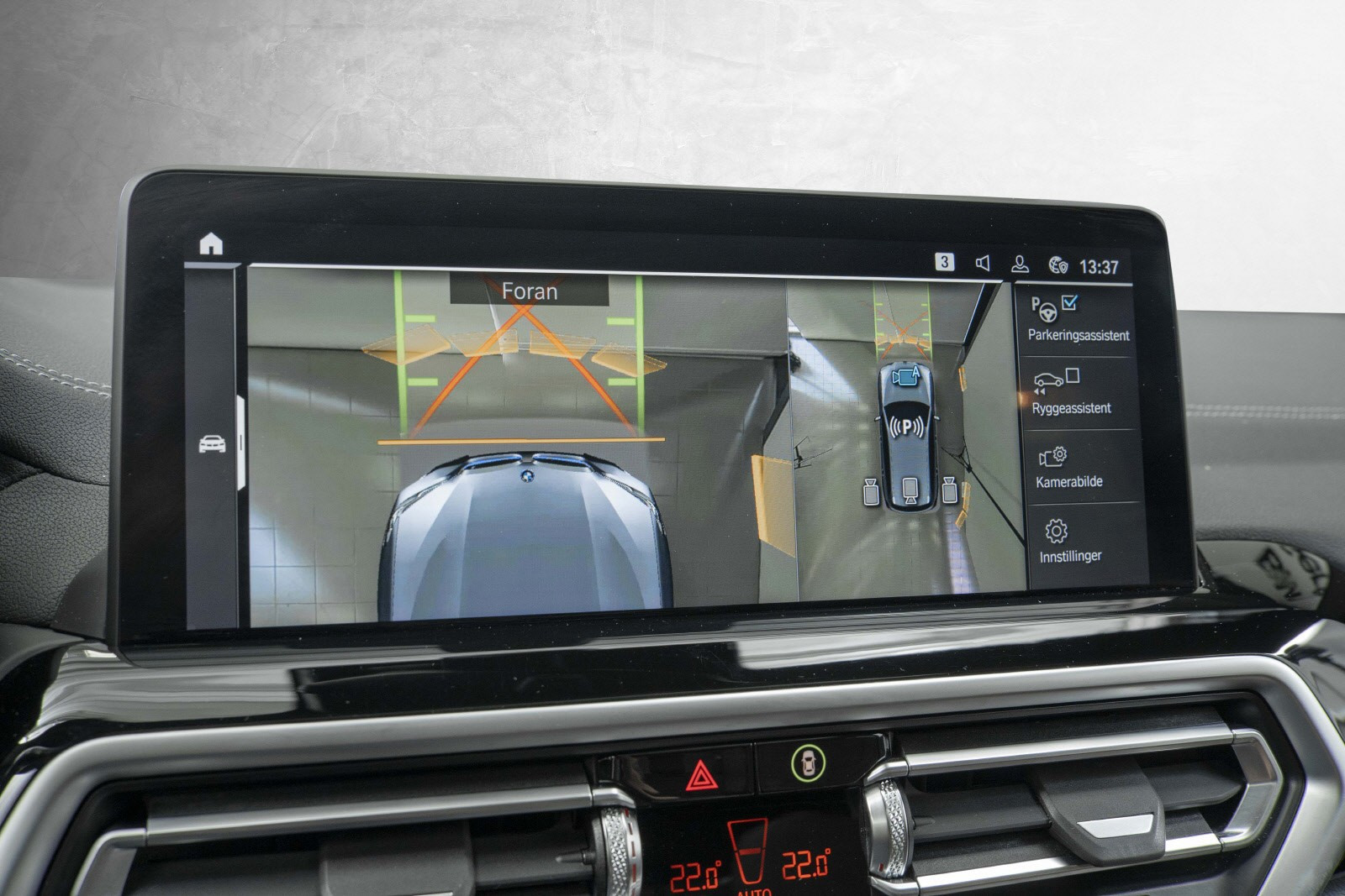 BMW iX3