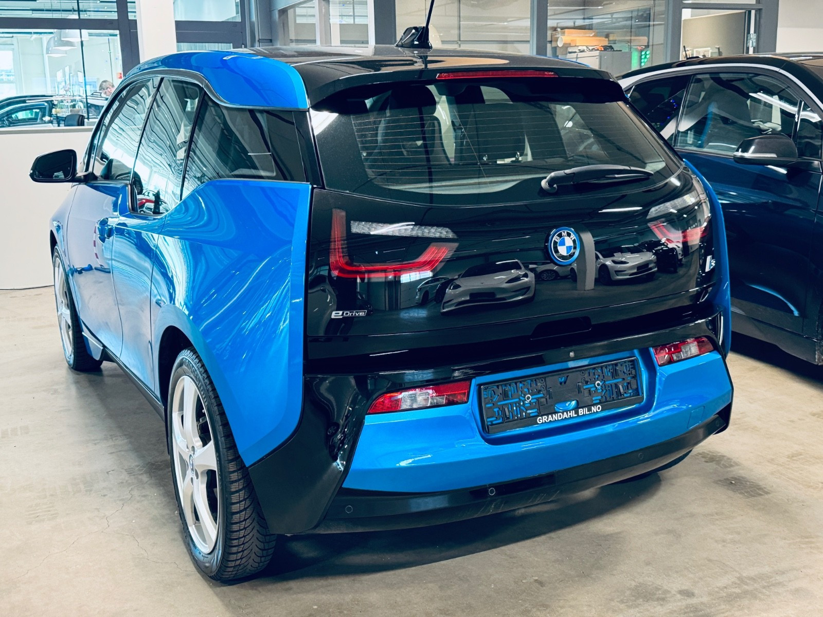 BMW i3